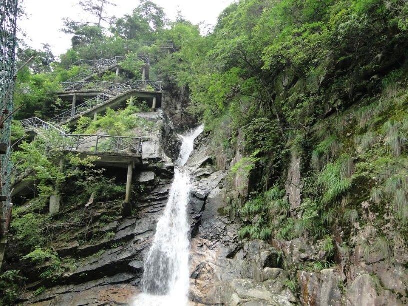 逃离冰淇淋岛屿
